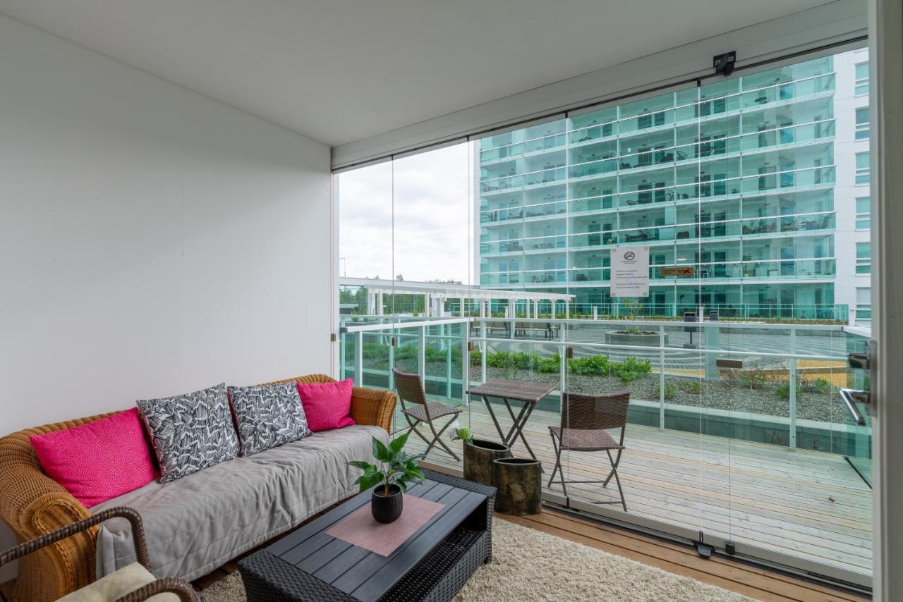 Starhomes Double Lux 10 Oulu Bagian luar foto